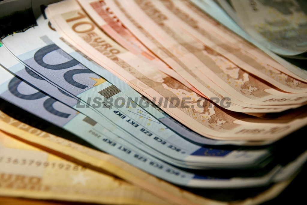 Euro_Currency_USD_Portugal