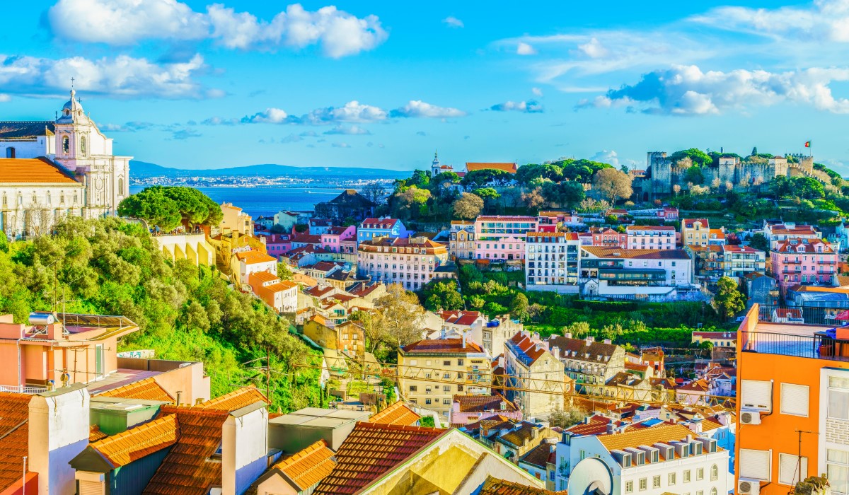 Lisbon_Tours_Alfama_Downtown