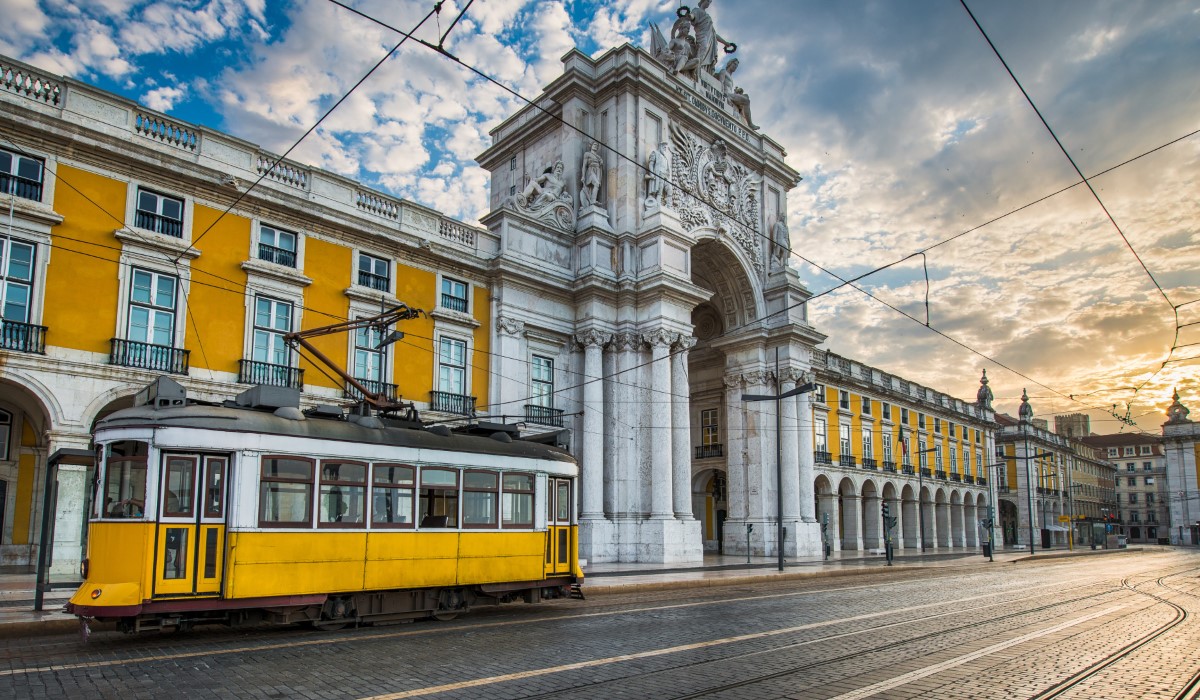 Lisbon_Tours_Comercio_Praca