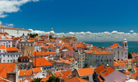 alfama_airbnb_safe_lisbon