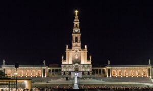 Discover Fatima: 5 Places to Visit in Catholic Fatima / Portugal
