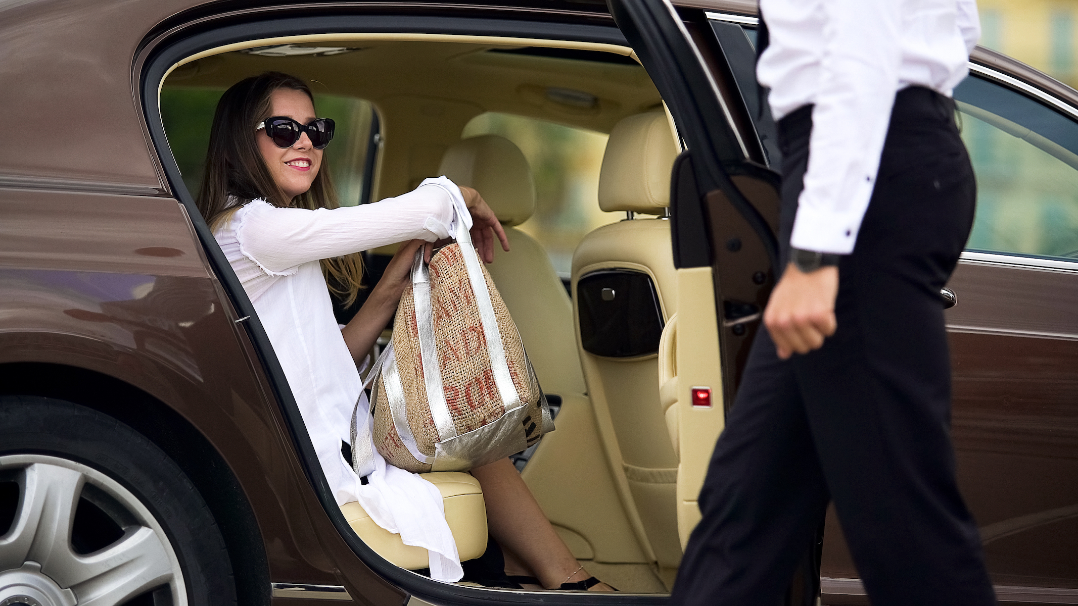 limousine_chauffeur_lisbon_portugal