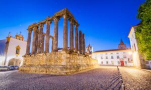 7 Reasons to Fall in Love with Évora