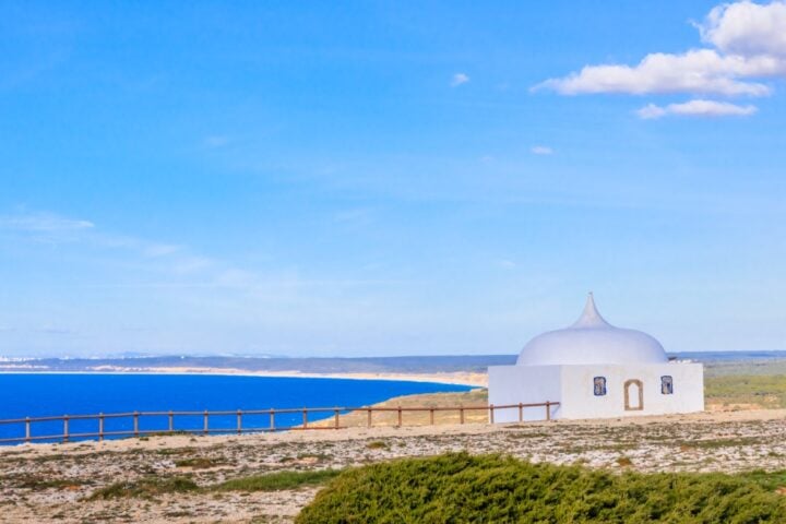 Portugal in Clay and Cobalt: Azulejo Workshops and Craft Towns