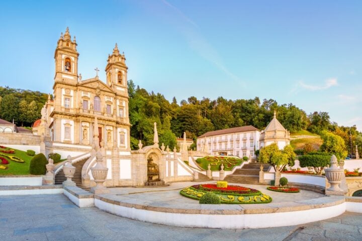 Before You Arrive: The Portuguese Customs That Make You Feel Welcome