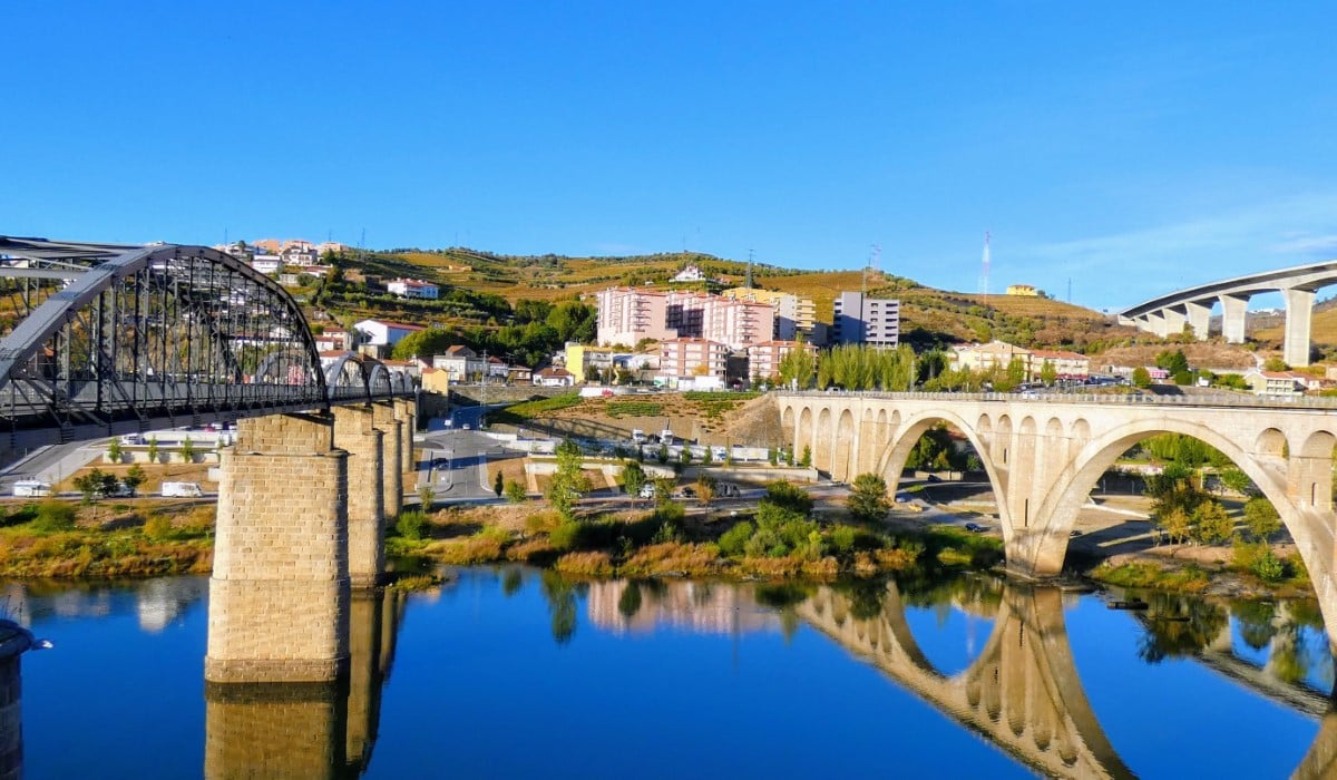 What to Do in Portugal in 10 Days: From Northern Vineyards to Southern Shores